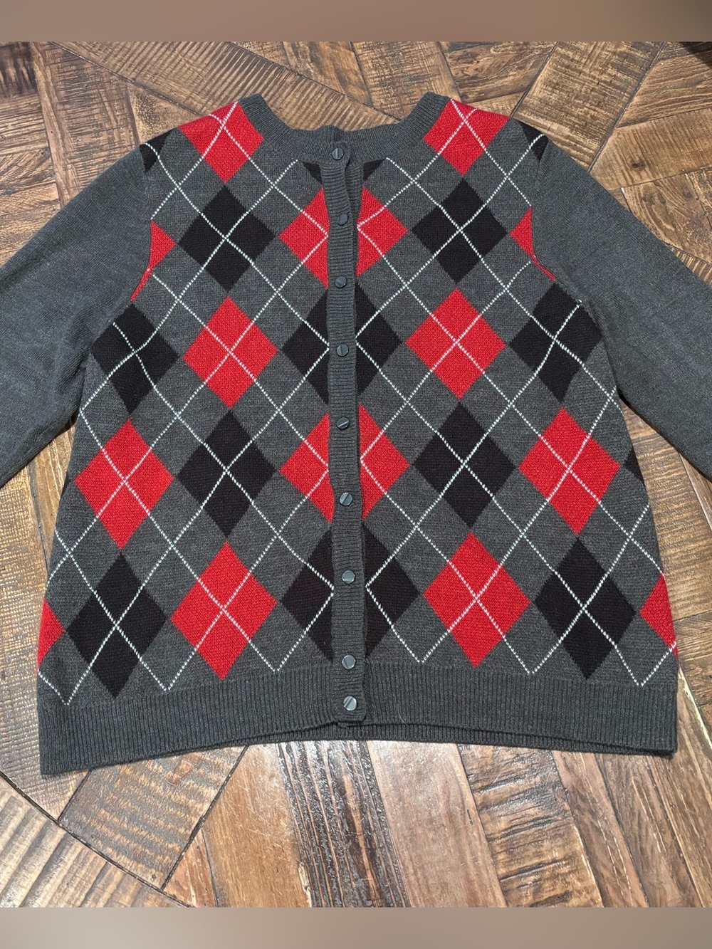 croft & barrow Charcoal Gray Cardigan with Red Argyle in size large petite